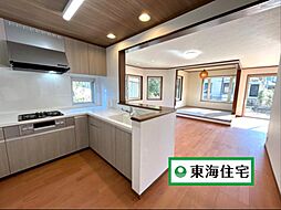 青葉区滝道 4SLDKのリビング/ダイニング