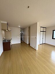 カーサ須屋 201 2階1LDKのリビング/ダイニング