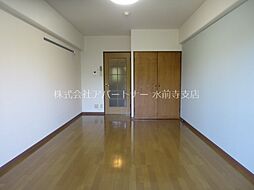 オリエンタル黒髪 206 2階1Kのリビング/ダイニング