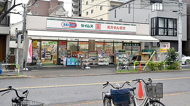 周辺