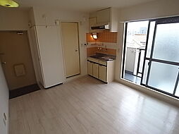 阪急神戸本線 塚口駅 徒歩7分の賃貸マンション 4階ワンルームのリビング/ダイニング