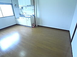 阪急伊丹線 伊丹駅 徒歩13分の賃貸マンション 1階2DKのリビング/ダイニング