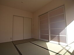 阪急神戸本線 園田駅 徒歩8分の賃貸アパート 2階2DKのリビング/ダイニング