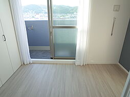 山陽電鉄本線 東須磨駅 徒歩5分の賃貸マンション 4階2Kのリビング/ダイニング