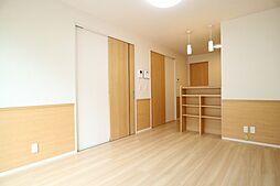 山陽電鉄本線 西新町駅 徒歩8分の賃貸アパート 1階1LDKのリビング/ダイニング