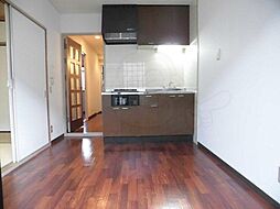 ジョイ塚口 2階2DKのリビング/ダイニング