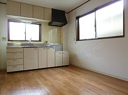 フリーデン若王寺 302 3階3DKのリビング/ダイニング