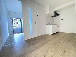 マロンクレール 3階2DKのリビング/ダイニング