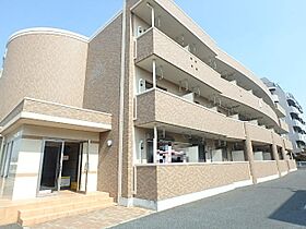 エターナル南与野  ｜ 埼玉県さいたま市桜区南元宿2丁目11-27（賃貸マンション1K・3階・30.66㎡） その1