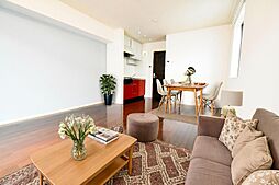 ギモーヴ 2階1LDKのリビング/ダイニング