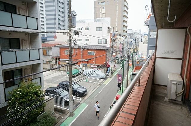 バルコニー