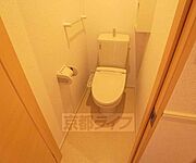 ウォシュレット付きのトイレです。