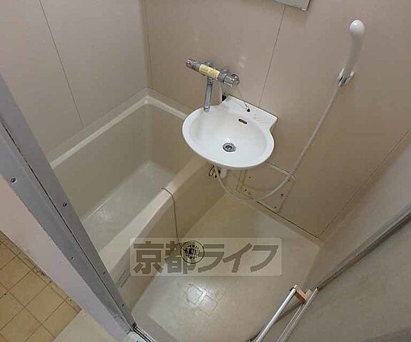 浴室