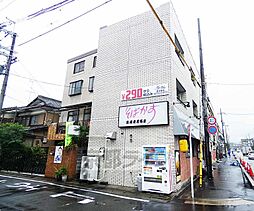 8 / 28