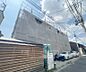 外観：・建築中