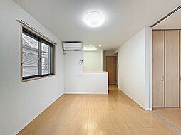 シャルム・ドマーニ 202 2階1LDKのリビング/ダイニング