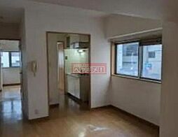 チェスターハウス猿楽町 105 1階ワンルームのリビング/ダイニング