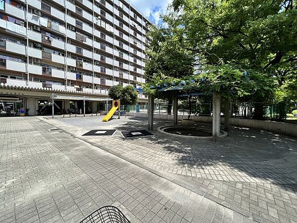 画像18:【公園】UR王子5丁目団地公園まで758ｍ