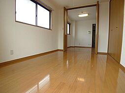 ラフィーヌ・昴 1階1DKのリビング/ダイニング