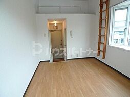 ウィスタリア 1階ワンルームのリビング/ダイニング