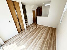 Paradisus Ludens 1階2LDKのリビング/ダイニング