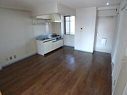 ドエルコンフォート 2階2DKのリビング/ダイニング