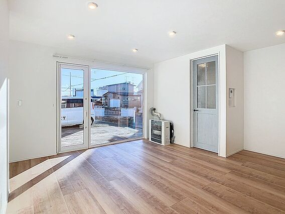 リビング/ダイ...