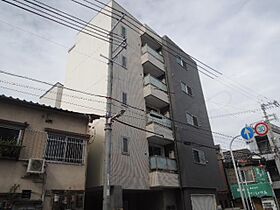 プライムコート十三 302 ｜ 大阪府大阪市淀川区十三東３丁目4番1号（賃貸マンション1K・3階・30.76㎡） その1