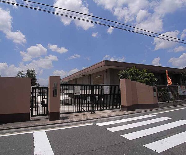 画像29:伏見板橋小学校まで112m 活気溢れる小学校です。