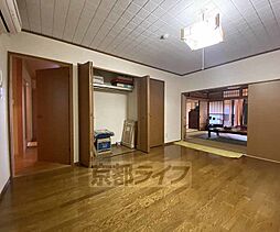 JR山陰本線 太秦駅 徒歩14分の賃貸アパート 1階4SLDKのリビング/ダイニング