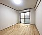 リビング/ダイニング：落ち着いた雰囲気のお部屋です