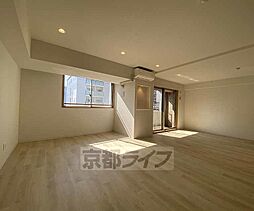 阪急京都本線 西院駅 徒歩9分の賃貸マンション 3階2LDKのリビング/ダイニング