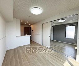 JR東海道・山陽本線 長岡京駅 徒歩35分の賃貸アパート 3階1LDKのリビング/ダイニング