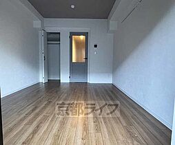 京都市営烏丸線 くいな橋駅 徒歩9分の賃貸マンション 4階1Kのリビング/ダイニング