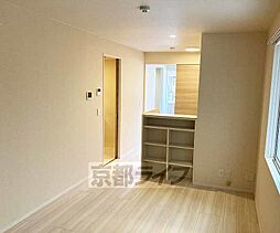 京都地下鉄東西線 御陵駅 徒歩18分の賃貸アパート 1階1LDKのリビング/ダイニング