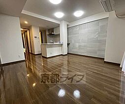 イーグルコート京都御所南 201 2階3LDKのリビング/ダイニング