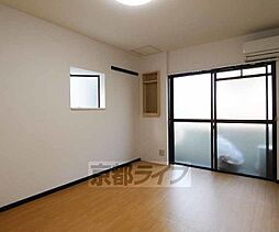 京阪本線 藤森駅 徒歩4分の賃貸マンション 1階1Kのリビング/ダイニング