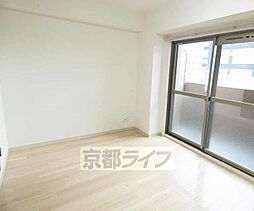 阪急京都本線 西院駅 徒歩3分の賃貸マンション 4階1Kのリビング/ダイニング