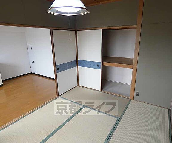 寝室