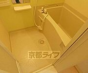 ゆったりとした浴室です。