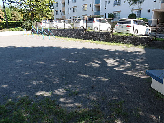 敷地内公園2