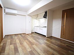 ＱＵＩＮＴ五条烏丸 5階1LDKのリビング/ダイニング