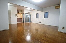 レッドボールコート上鳥羽 1階ワンルームのリビング/ダイニング