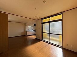 シャトーおさんだ 2階1LDKのリビング/ダイニング