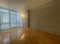 アーバネックス三条 1階2LDKのリビング/ダイニング