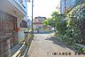 外観：外観:前面道路　現地写真