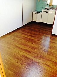 信濃マンション 5階1LDKのリビング/ダイニング