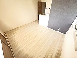 近鉄京都線 久津川駅 徒歩12分の賃貸アパート 1階1LDKのリビング/ダイニング