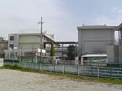 佐山小学校（260m）