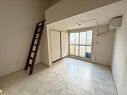 西鉄貝塚線 唐の原駅 徒歩7分の賃貸アパート 1階ワンルームのリビング/ダイニング